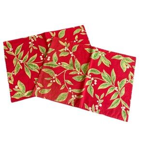 Christmas Holiday Placemats Set Of 2 Kitchen Kaboodle Floral Berry